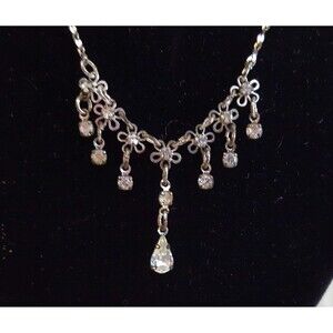 Avon Sparkly Zirconia Dangles Necklace